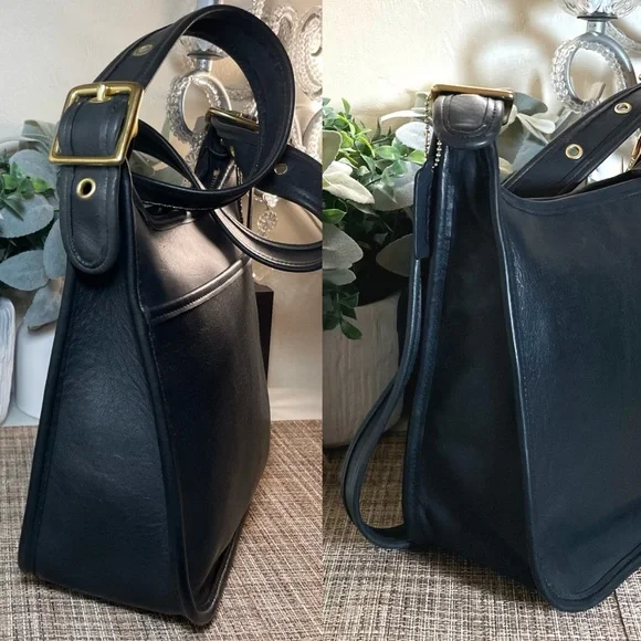 ❤️SOLD❤️Vintage Coach Navy Legacy Zip 9966 - Picture 10 of 11